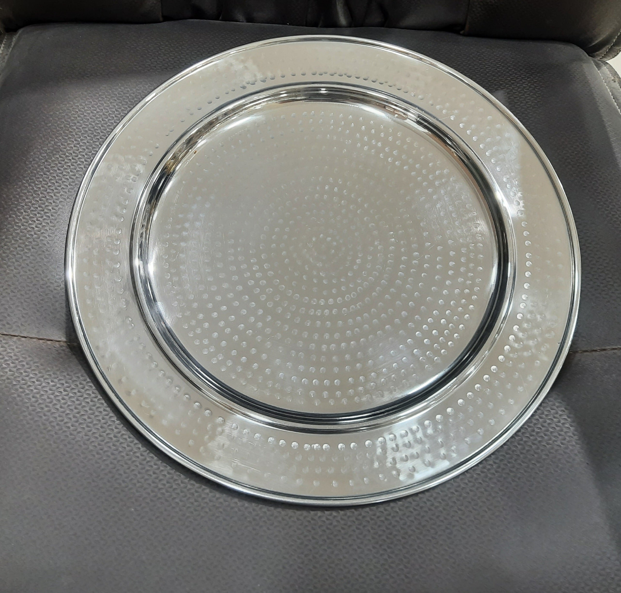 Hammered Stainless Steel Round Charger Plate, 13 Diameter
